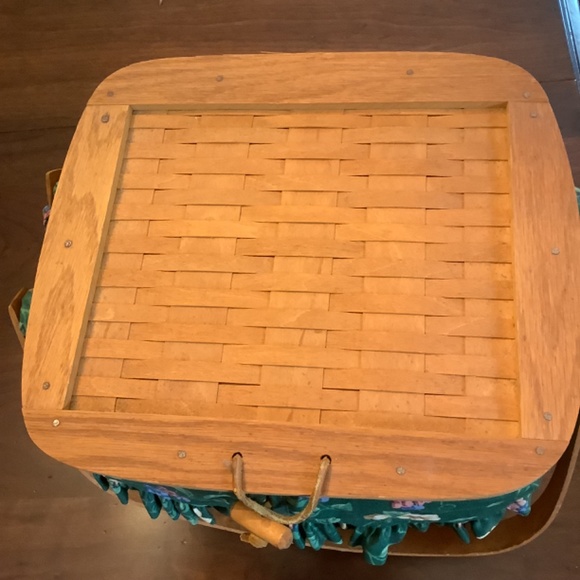 Longaberger 1996 Hostess Only Remembrance Basket - Picture 3 of 6